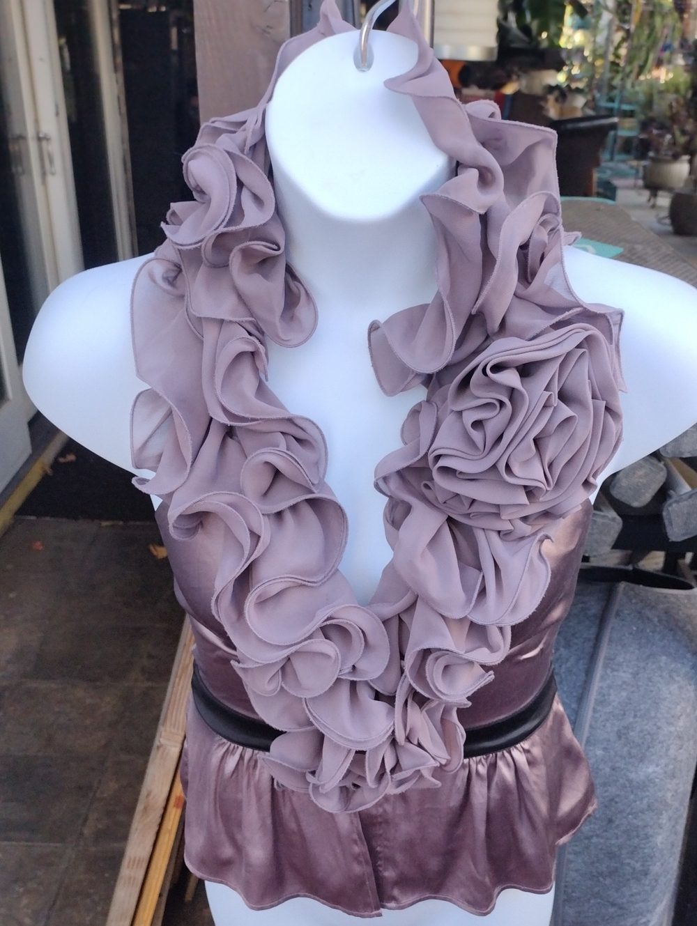 💜 Y2K bebe Dusty Mauve/ Taupe Satin Dramatic Ruffled Fairycore Halter Top - Picture 13 of 15
